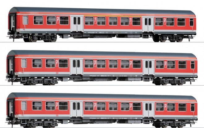Set of 3 Passenger cars in Regional livery<br /><a href='images/pictures/Sachsenmodelle/83898_c.jpg' target='_blank'>Full size image</a>